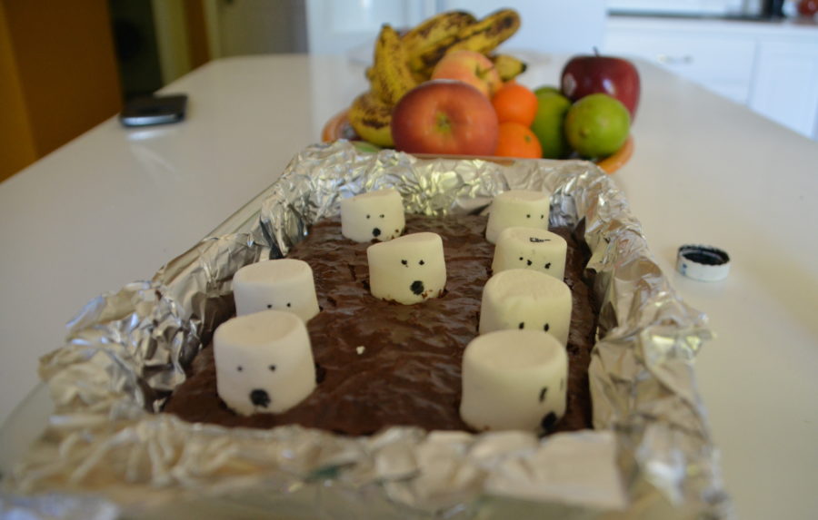 Halloween treats: how to make ghost brownies