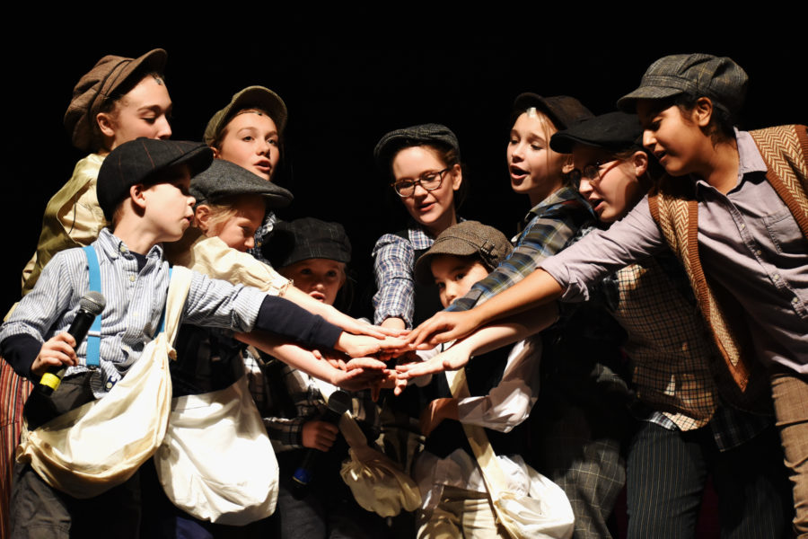 Community+and+student+efforts+create+YMCA+fall+musical+%E2%80%9CNewsies%E2%80%9D