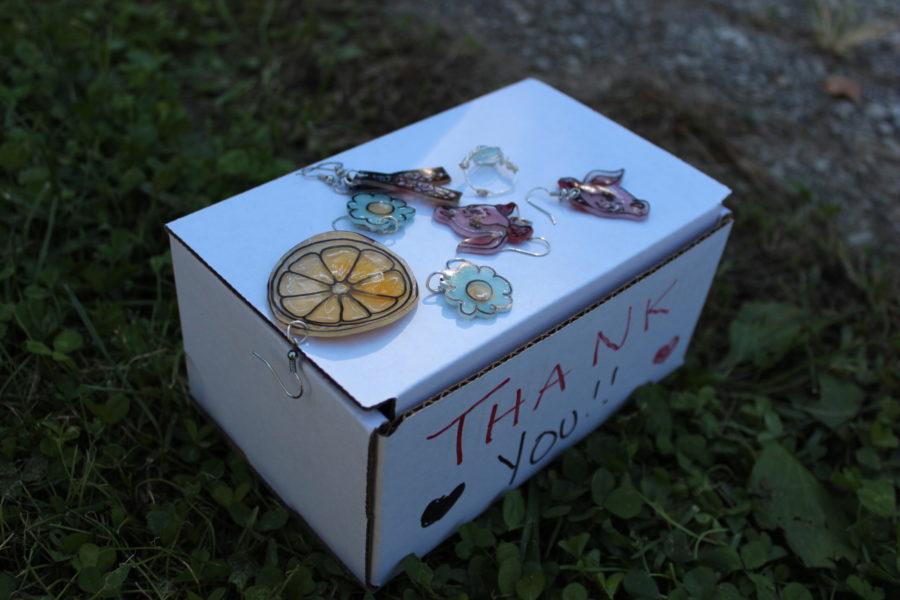 Student-run nonprofit sells handmade jewelry for Yemen
