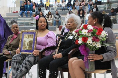 Community honors Esther Long