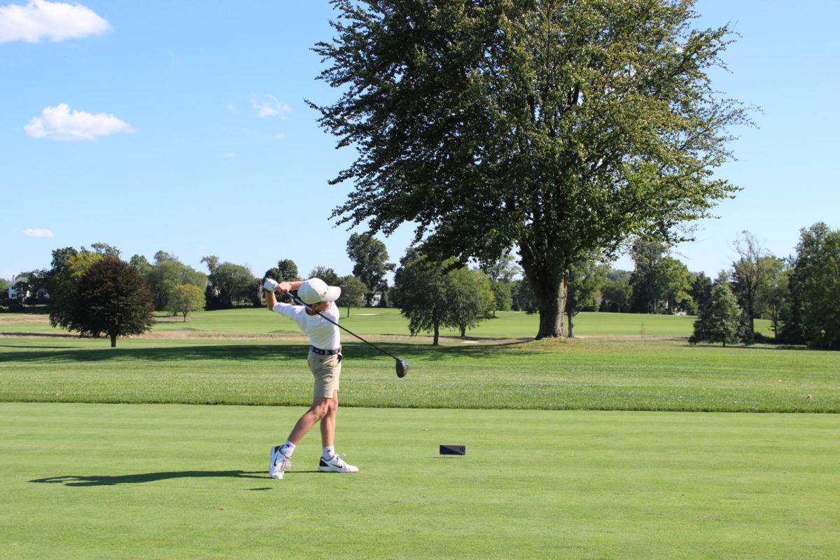 Boys golf comes up short against Unionville 203-196