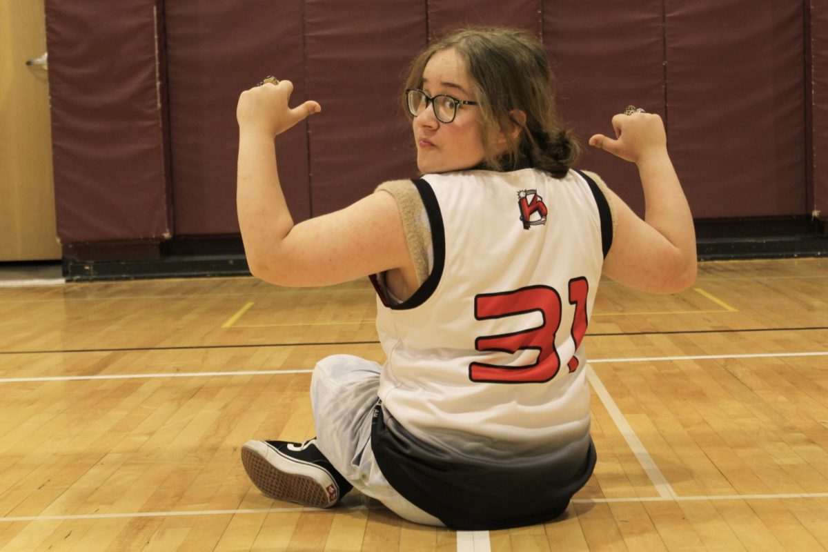 Spectacular swishes: Sophomore plays wheelchair basketball