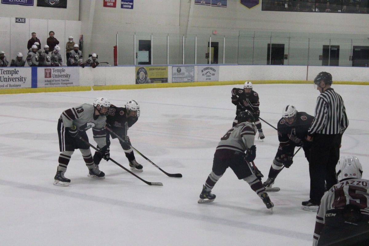 Boys ice hockey loses 4-2 to Garnet Valley
