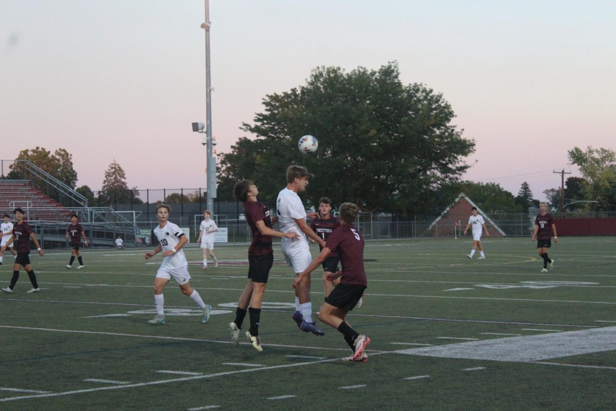 Boys soccer wins 2-1 over Strath Haven