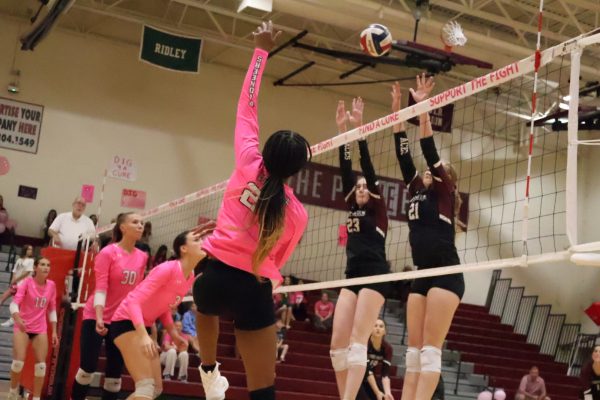 Promoting in Pink: Girls volleyball raises breast cancer awareness