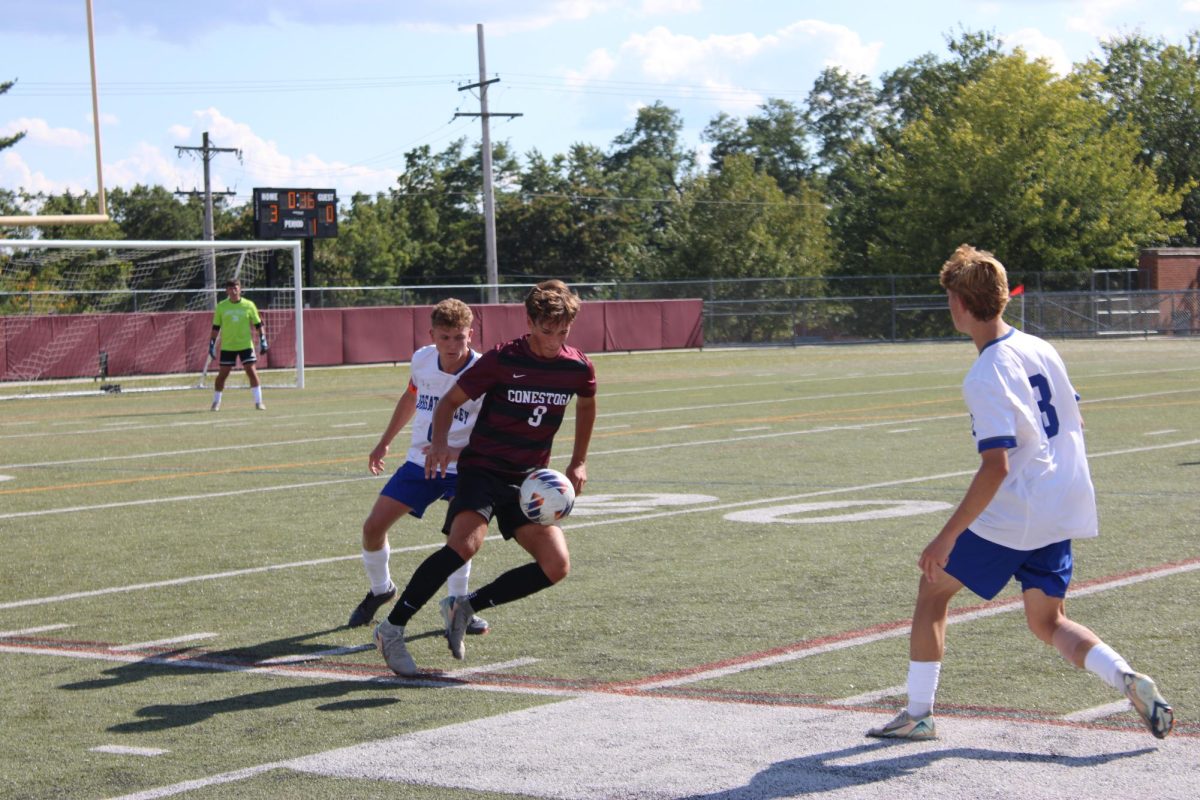 Boys soccer dominates Great Valley 6-0 in season opener