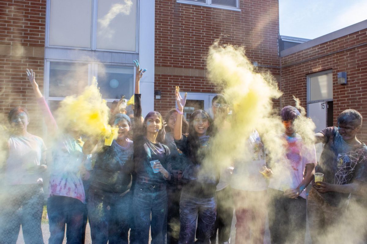 Desi Club hosts Holi festival
